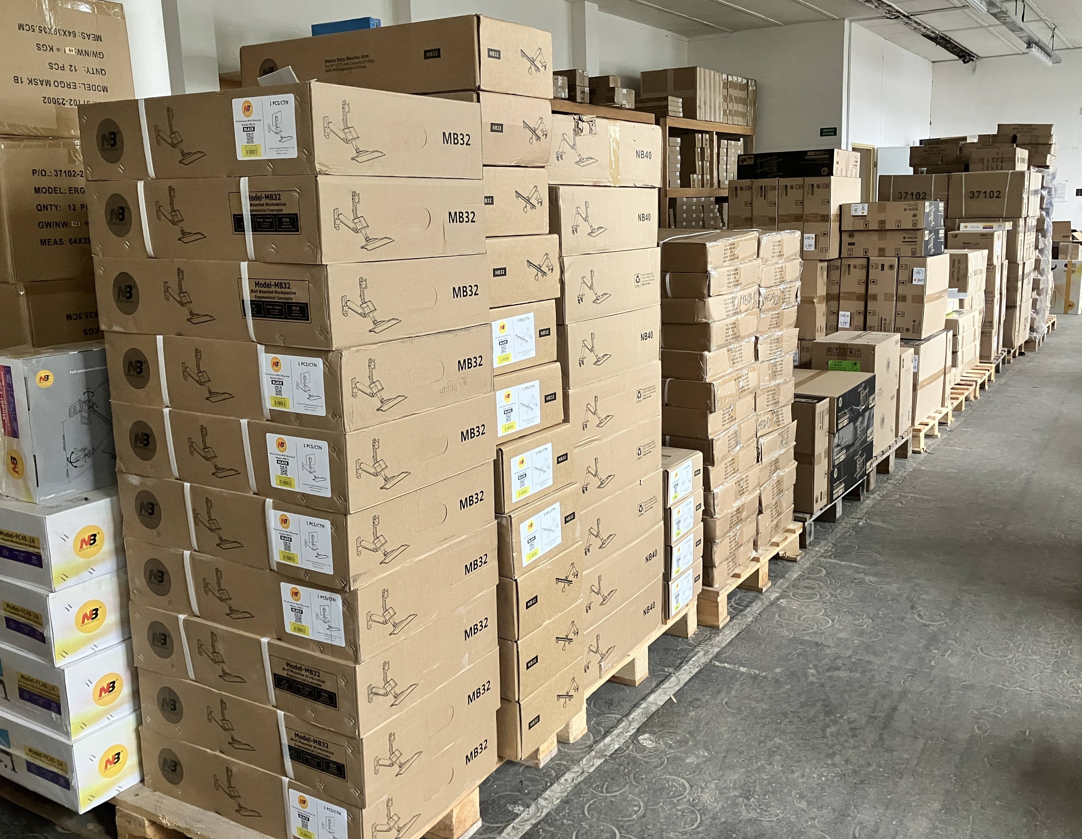 Skladovací prostory Fiber Mounts - zboží na skladě