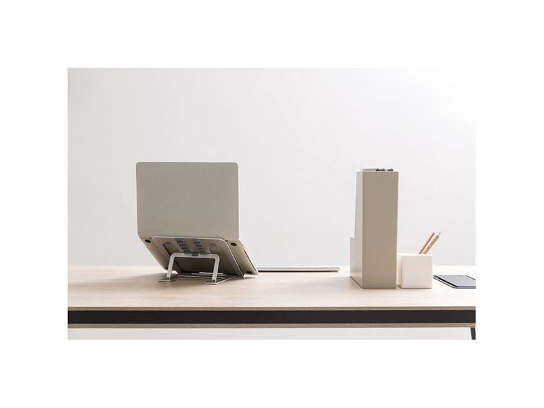 Stolní přenosný polohovatelný ergonomický stojan na notebook pro pohodlnější práci nebo hraní Fiber Mounts M4C16G