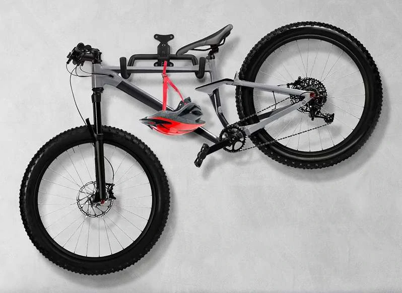 Nástěnný držák na jízdní kolo s háčkem na helmu Fiber Mounts M4C84